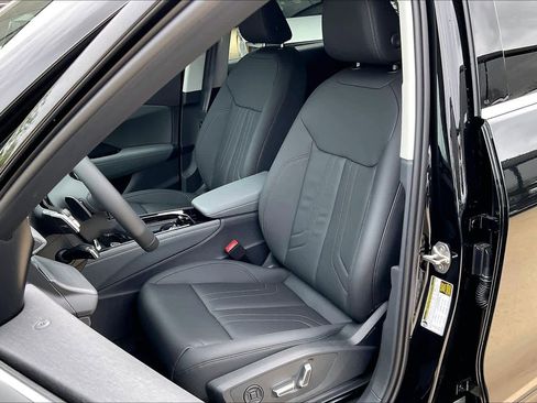 New 2026 Audi Q3 quattro 2.0T AWD/4WD image 9