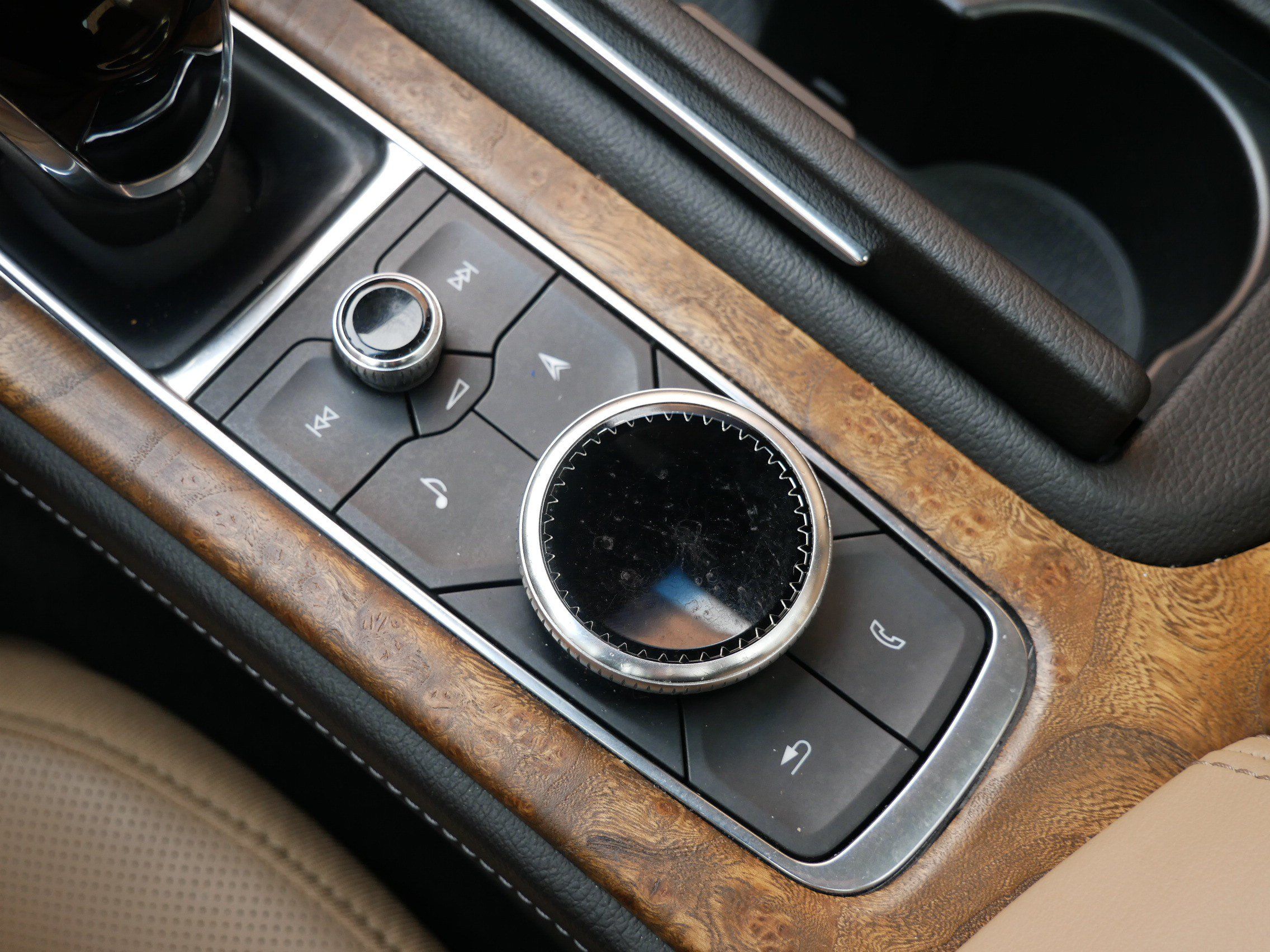 Certified 2022 Cadillac CT5 Premium Luxury AWD/4WD image 22