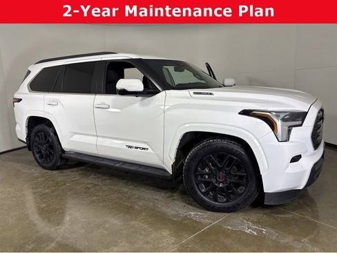 Used 2025 Toyota Sequoia SR5 image 1
