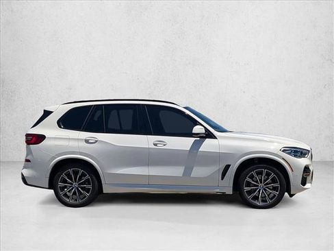 Used 2023 BMW X5 xDrive40i w/ Executive Package AWD/4WD image 4