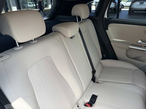 Used 2023 Mercedes-Benz GLA 250 image 9