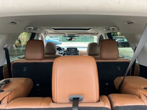 Used 2023 Nissan Pathfinder Platinum AWD/4WD image 14