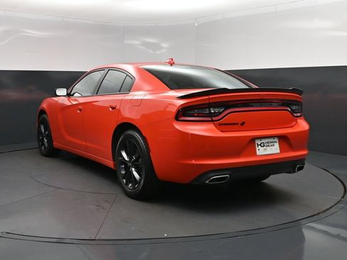 Used 2022 Dodge Charger SXT w/ Blacktop Package AWD/4WD image 5