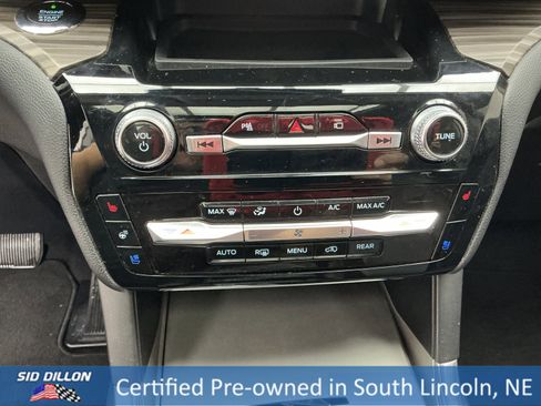 Used 2021 Ford Explorer Limited w/ Hybrid Equipment Group 310A image 12