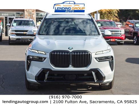 Used 2023 BMW X7 xDrive40i w/ M Sport Package image 6