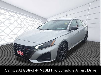 Used 2024 Nissan Altima 2.5 SR