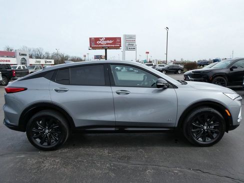 Certified 2025 Buick Envista Sport Touring w/ Convenience I Package image 6