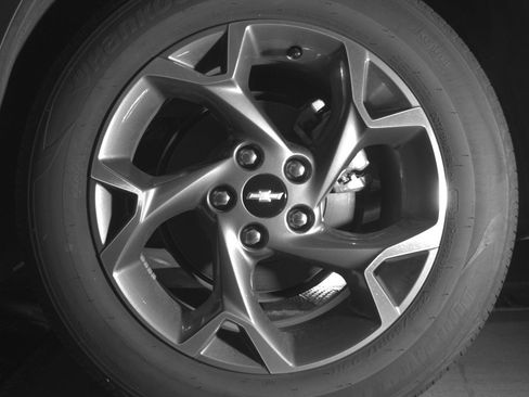 Used 2025 Chevrolet Trax LT FWD image 14