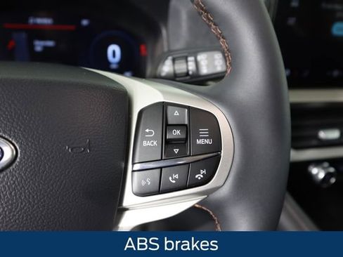 New 2026 Ford Explorer Active w/ Active Comfort Package image 33