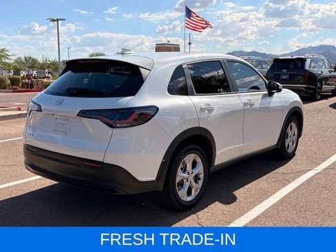 Used 2023 Honda HR-V LX image 3