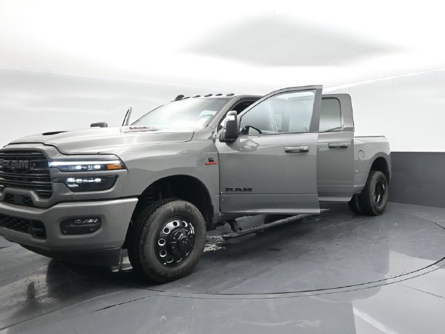 New 2026 RAM 3500 Laramie AWD/4WD image 65