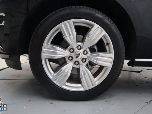 Certified 2024 Ford Expedition Max Platinum AWD/4WD image 10