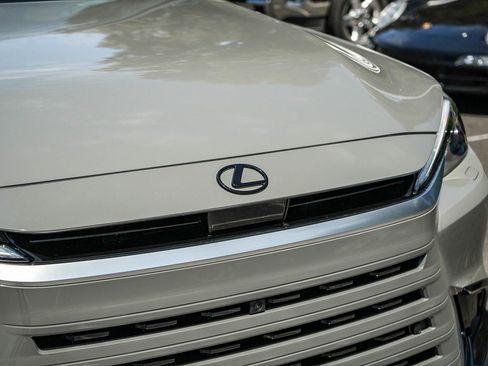 New 2026 Lexus TX 500h AWD w/ Technology Package image 9
