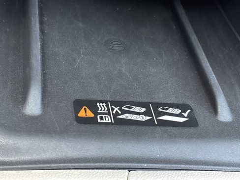 Used 2021 GMC Acadia Denali w/ Denali Technology Package image 42