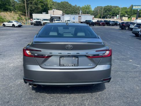 Used 2025 Toyota Camry SE FWD image 6