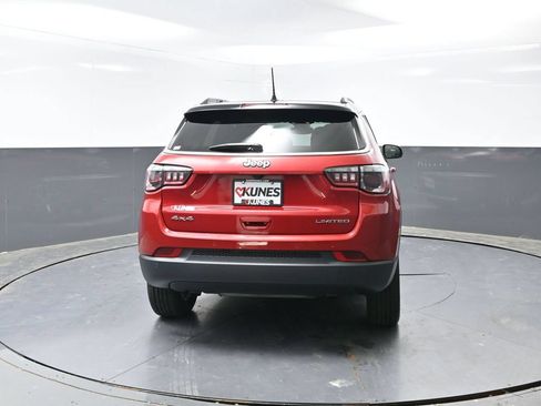 Used 2025 Jeep Compass Limited AWD/4WD image 13