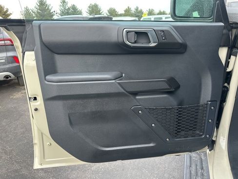 Used 2025 Ford Bronco Outer Banks image 20