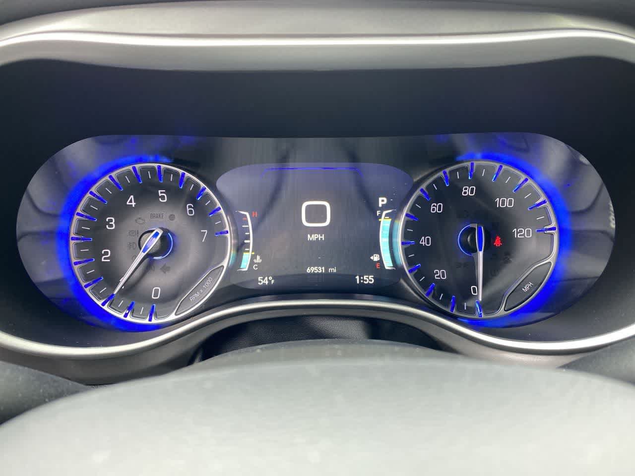 Used 2025 Chrysler Pacifica Select FWD image 25