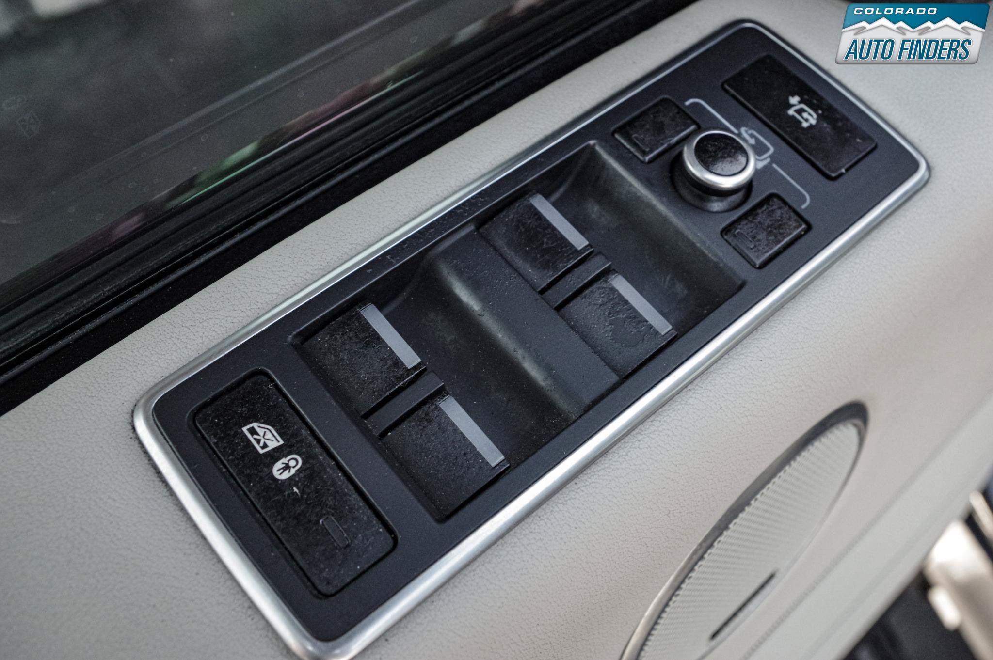 Used 2014 Land Rover Range Rover HSE AWD/4WD image 11