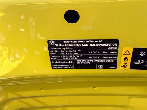 Used 2023 BMW M4 xDrive Competition w/ M Carbon Exterior Package image 28