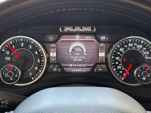 Used 2022 RAM 1500 Laramie AWD/4WD image 24