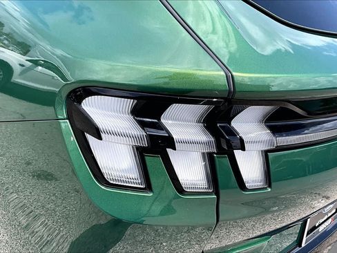 Used 2024 Ford Mustang Mach-E Premium AWD/4WD image 32