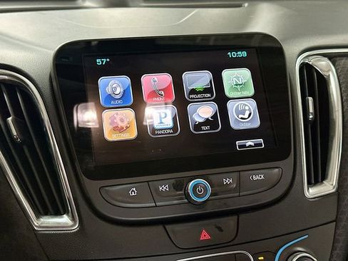 Used 2016 Chevrolet Malibu LT image 15