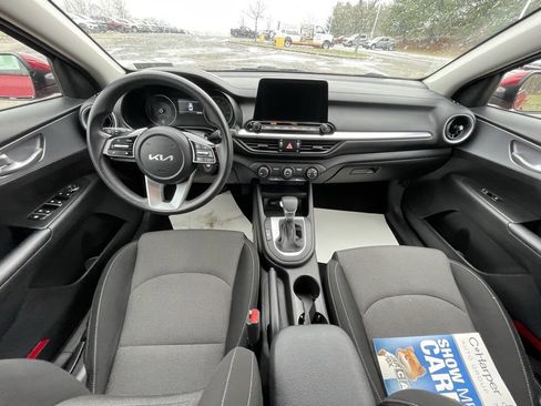 Certified 2023 Kia Forte LXS image 17