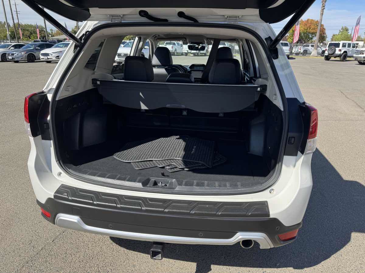 Used 2019 Subaru Forester Touring w/ Popular Package #3 AWD/4WD image 18
