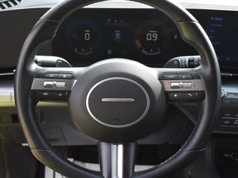 Used 2024 Hyundai Kona SEL image 19