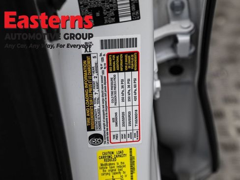 Used 2024 Toyota Highlander Platinum AWD/4WD image 42