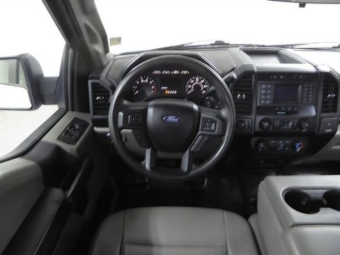 Used 2019 Ford F150 XL w/ Equipment Group 101A Mid AWD/4WD image 8