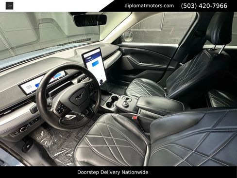 Used 2023 Ford Mustang Mach-E Select image 16