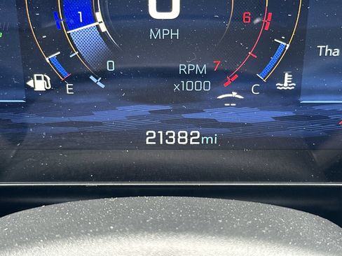 Used 2025 Chevrolet Equinox LT FWD image 24