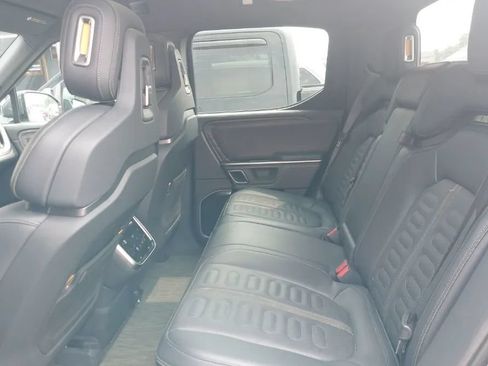 Used 2022 Rivian R1T Launch Edition AWD/4WD image 4
