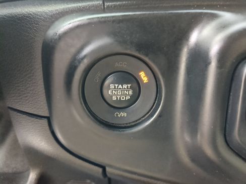 Used 2018 Jeep Wrangler Unlimited Sport S AWD/4WD image 66