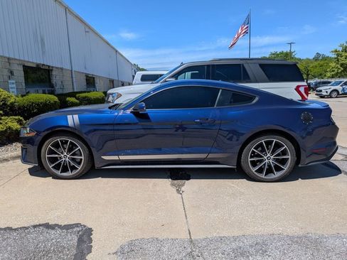 Used 2020 Ford Mustang Premium w/ Equipment Group 201A RWD image 7