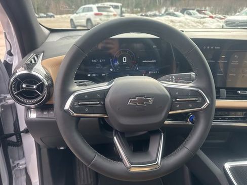 New 2026 Chevrolet Equinox ACTIV AWD/4WD image 13
