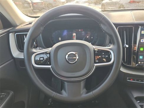 Certified 2025 Volvo XC60 B5 Plus image 31