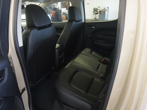 Used 2022 GMC Canyon Elevation w/ Elevation Premium Package AWD/4WD image 22