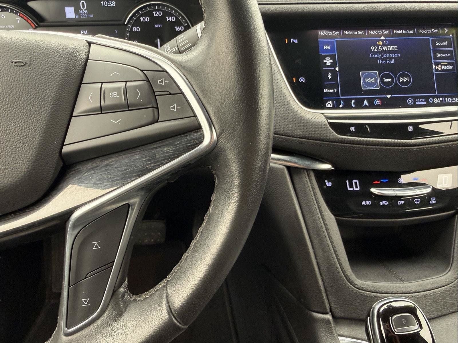 Used 2020 Cadillac XT5 Premium Luxury AWD/4WD image 14