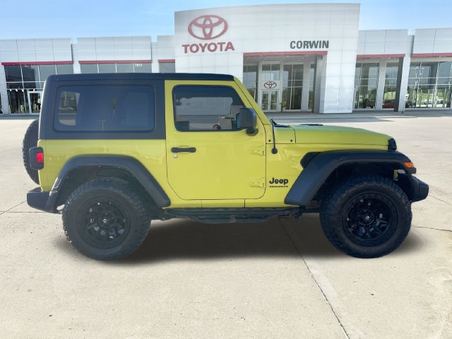 Used 2022 Jeep Wrangler Sport AWD/4WD image 6