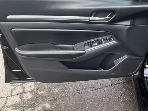 Used 2022 Nissan Altima 2.5 SV image 13