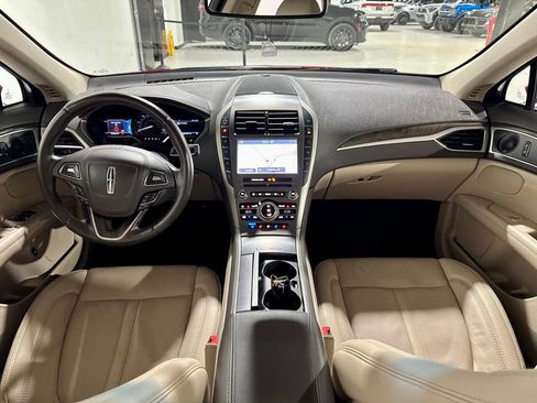 Used 2020 Lincoln MKZ Reserve w/ Elements Package image 15