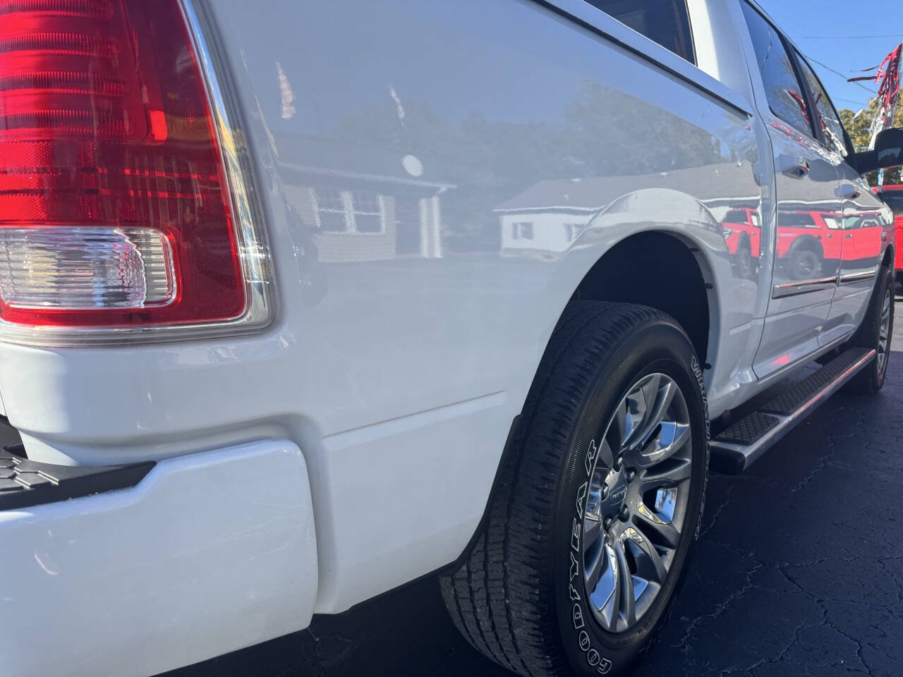 Used 2013 RAM 1500 Limited AWD/4WD image 17