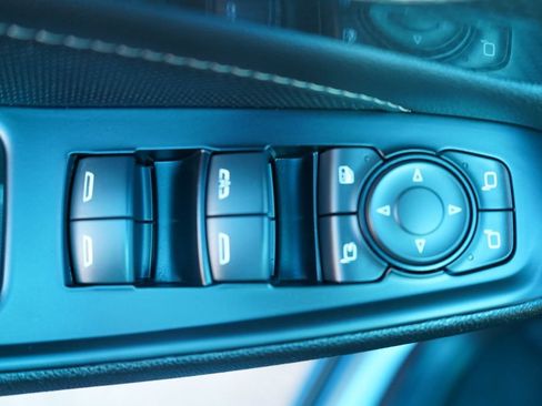 Used 2023 Chevrolet Traverse Premier w/ Redline Edition FWD image 28