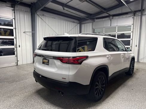 Used 2023 Chevrolet Traverse RS FWD image 21