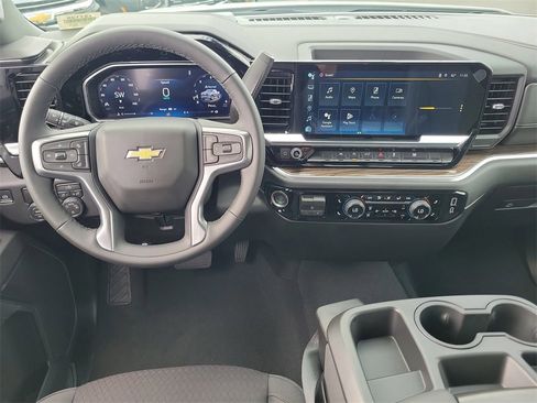 New 2026 Chevrolet Silverado 1500 LT image 4