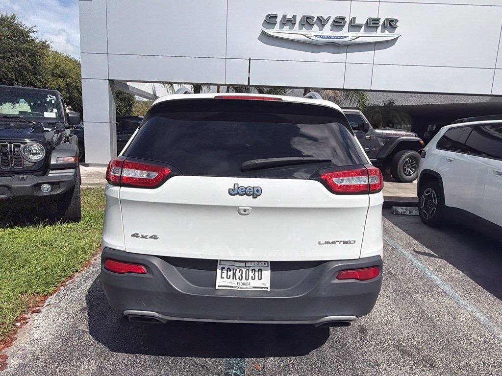 Used 2016 Jeep Cherokee Limited AWD/4WD image 9