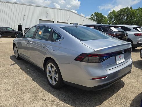 Used 2025 Honda Accord LX image 5